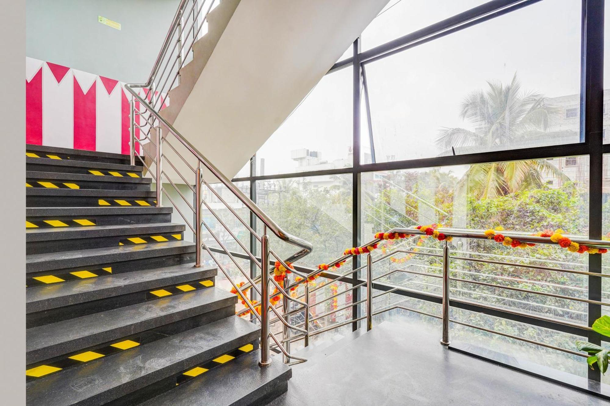 Super Townhouse Rr Nagar Hotel Bangalore Ngoại thất bức ảnh